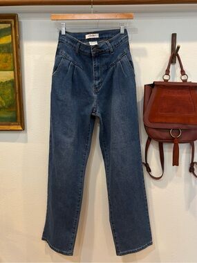 Vibrant MIU High Waist Pleated Denim Jeans Straight Leg W25